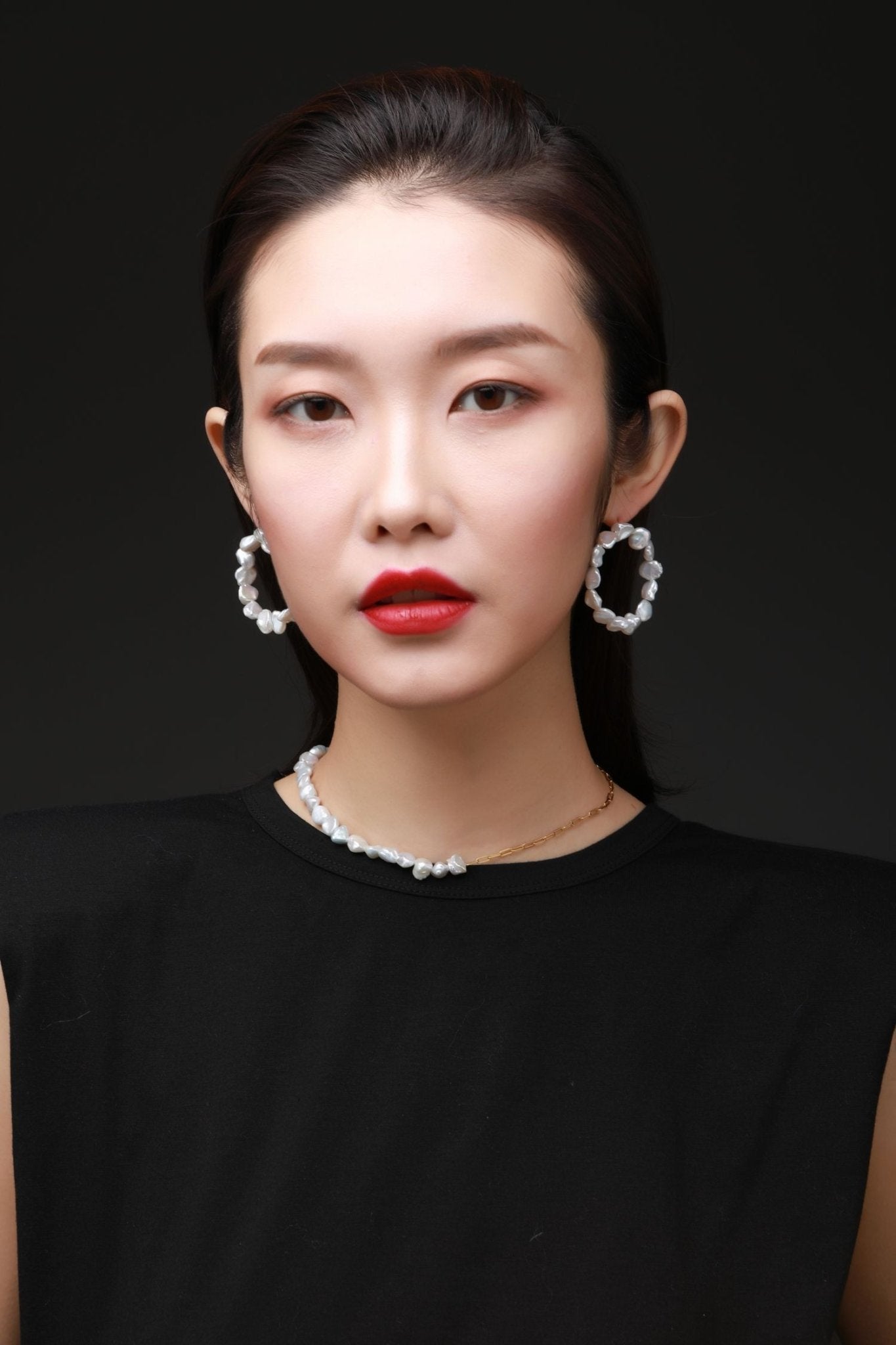 Thousand Faces Series Exaggerated Large Hoop Earrings - CKBLK2019085