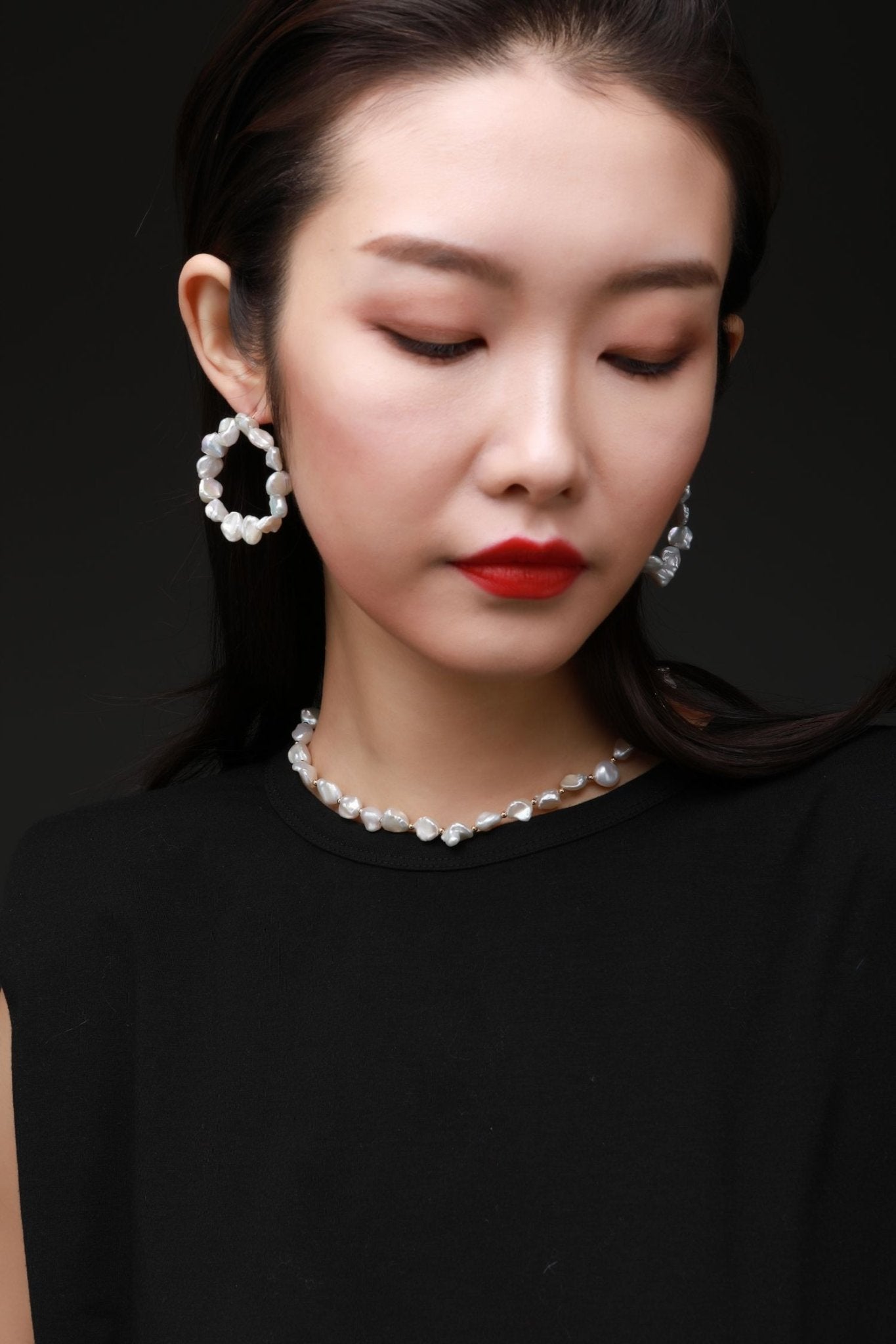 Thousand Faces Series Exaggerated Large Hoop Earrings - CKBLK2019085