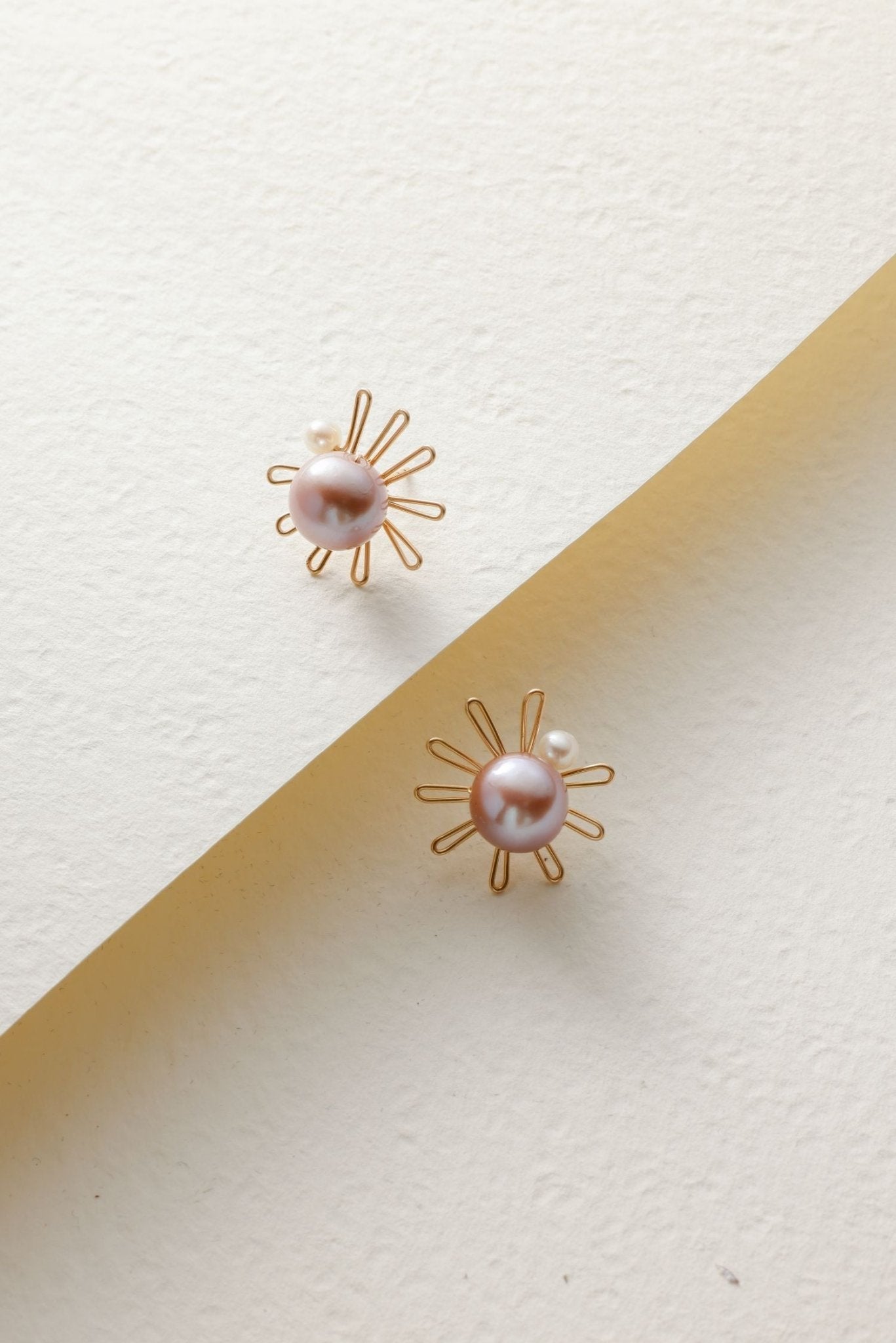 Purple Fairy Series Small Sun Pearl Stud Earrings - CKZJL2022235